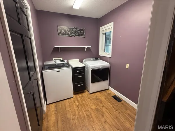 $274,900 | 113 East Wood Street, Shelbina, MO 63468