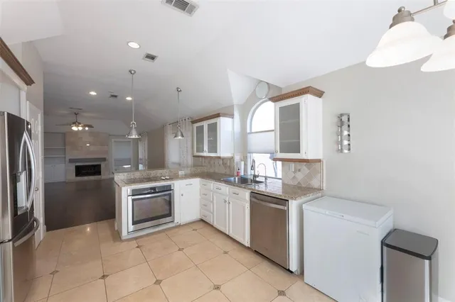 $2,450 | 2405 Sunflower Lane, Flower Mound, TX 75028