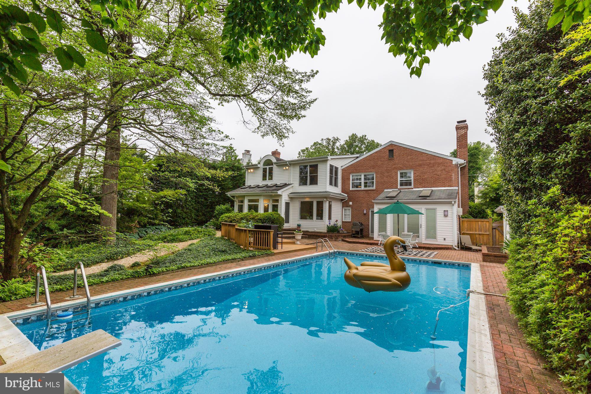 5508 Devon Road Bethesda, MD 20814 - Photo 28 of 41 Enjoy private pool with diving board