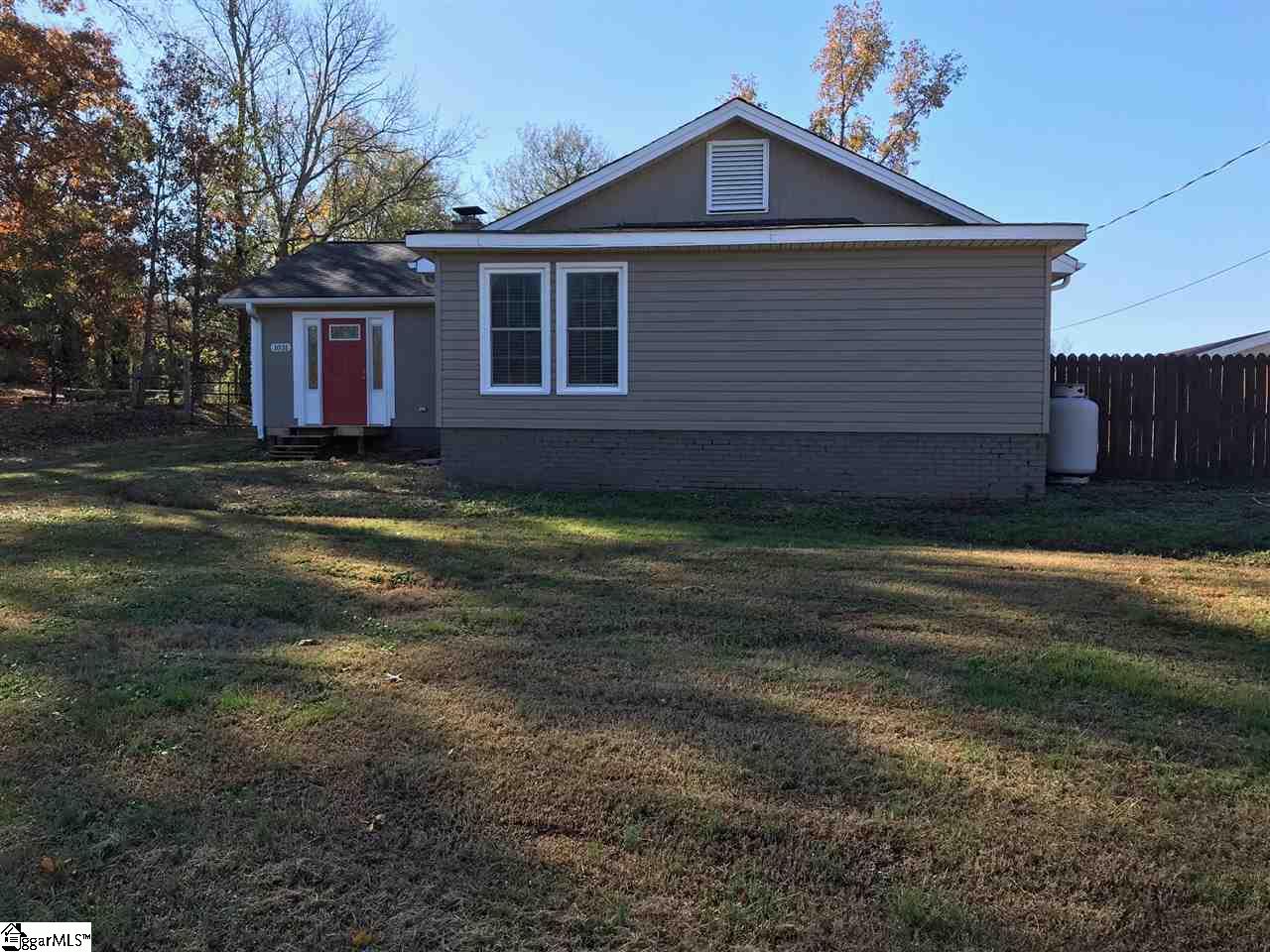 1031 North Fishtrap Road Easley, SC 29640 - Photo 2 of 36 Gallery Image 2