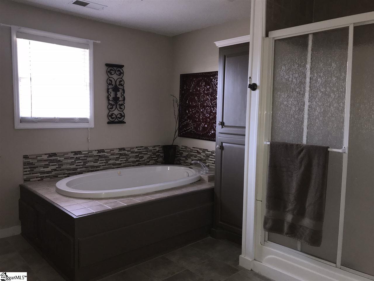 1031 North Fishtrap Road Easley, SC 29640 - Photo 33 of 36 Gallery Image 33