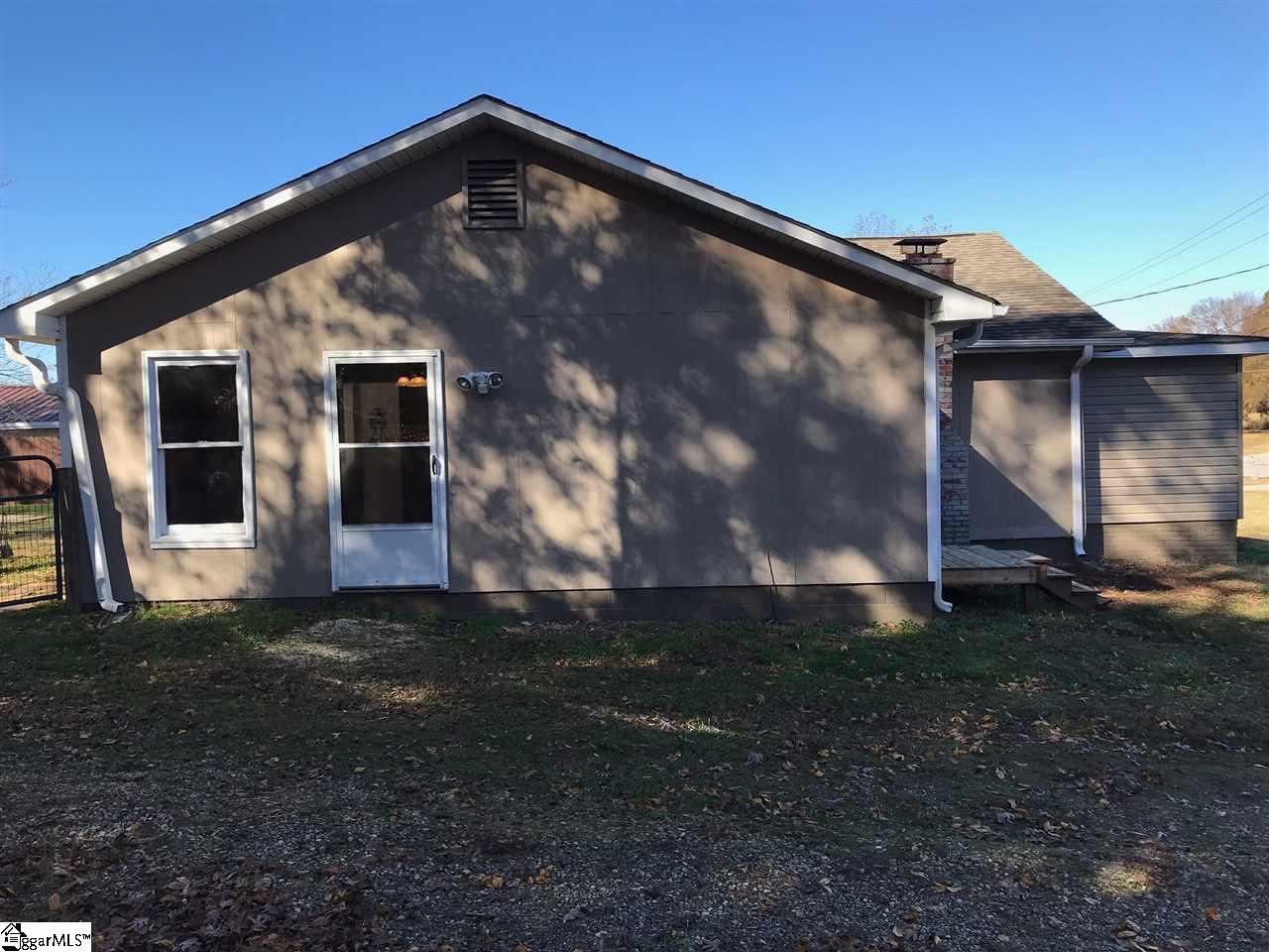 1031 North Fishtrap Road Easley, SC 29640 - Photo 5 of 36 Gallery Image 5