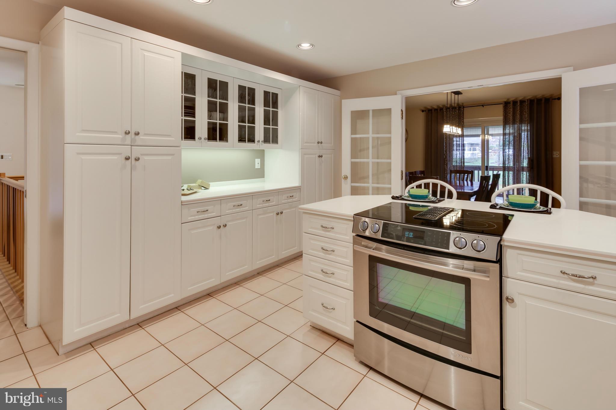 2842 Southview Road Ellicott City, MD 21042 - Photo 7 of 29 Kitchen