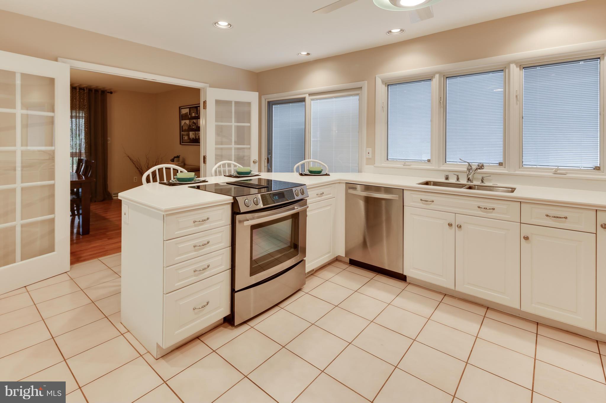 2842 Southview Road Ellicott City, MD 21042 - Photo 10 of 29 Kitchen