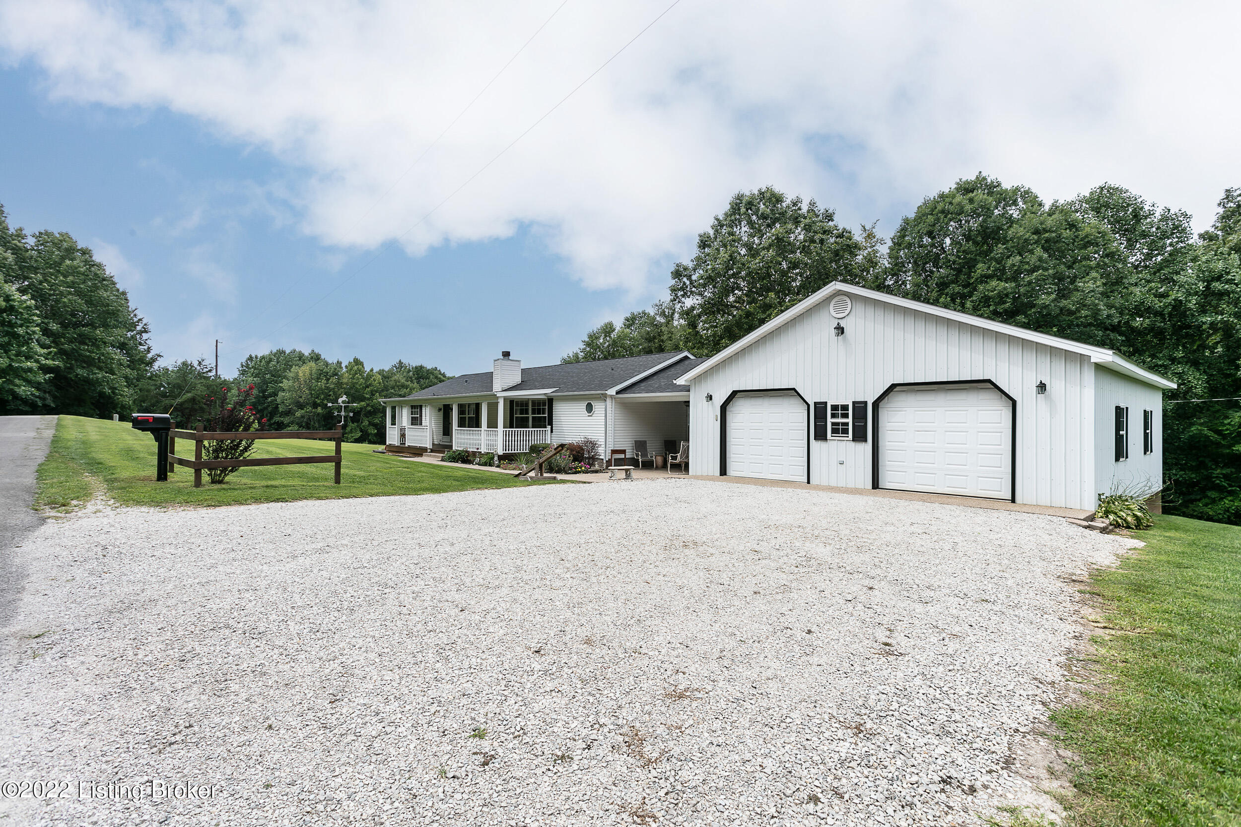 400 Earnest Chaudion Road Magnolia, KY 42757 - Photo 3 of 39 400ErnestChadouin-15