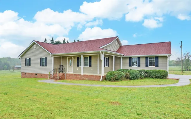 $275,000 | 36 Bio Lane, Hartwell, GA 30643