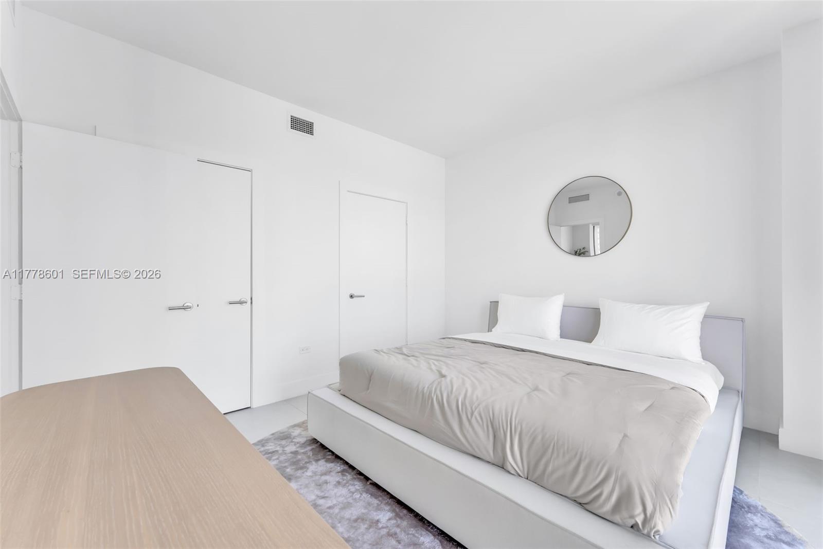 88 Southwest 7th Street, Unit 2411 Miami, FL 33130 - Photo 15 of 31