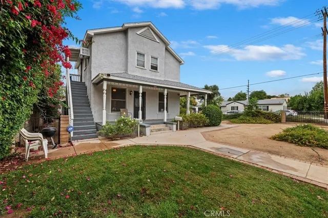 $650,000 | 323 East Colton Avenue, Redlands, CA 92374