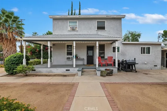 $650,000 | 323 East Colton Avenue, Redlands, CA 92374