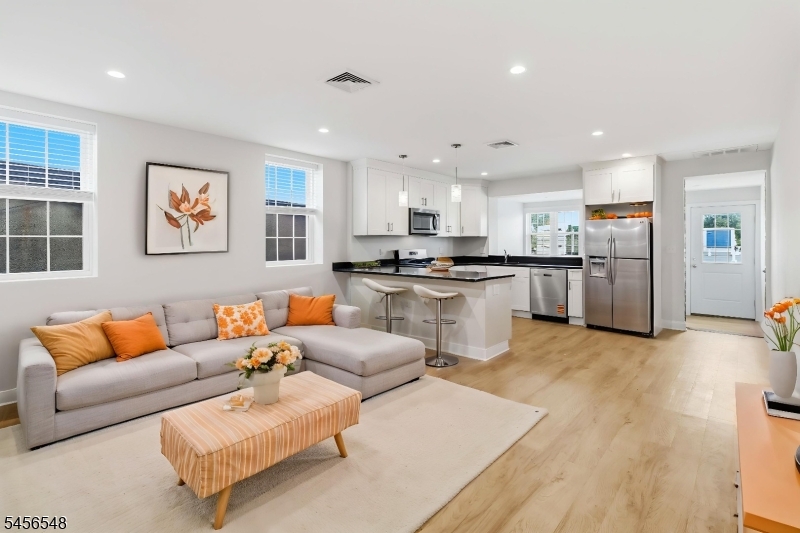 40 Main Street, Unit 2 Madison, NJ 07940 - Photo 1 of 15 Gallery Image 1