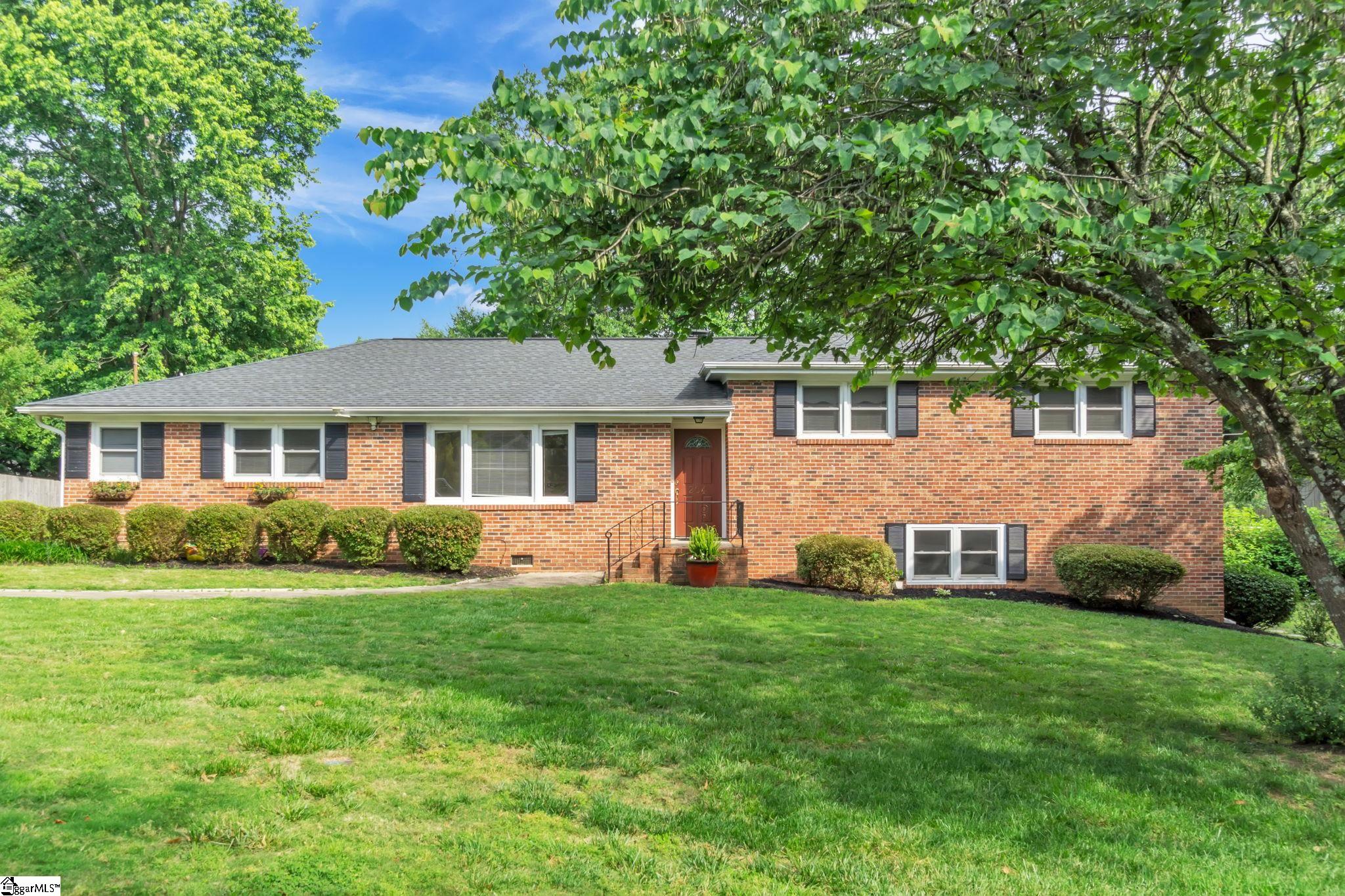 204 Del Norte Road Greenville, SC 29615 - Photo 1 of 35 Gallery Image 1