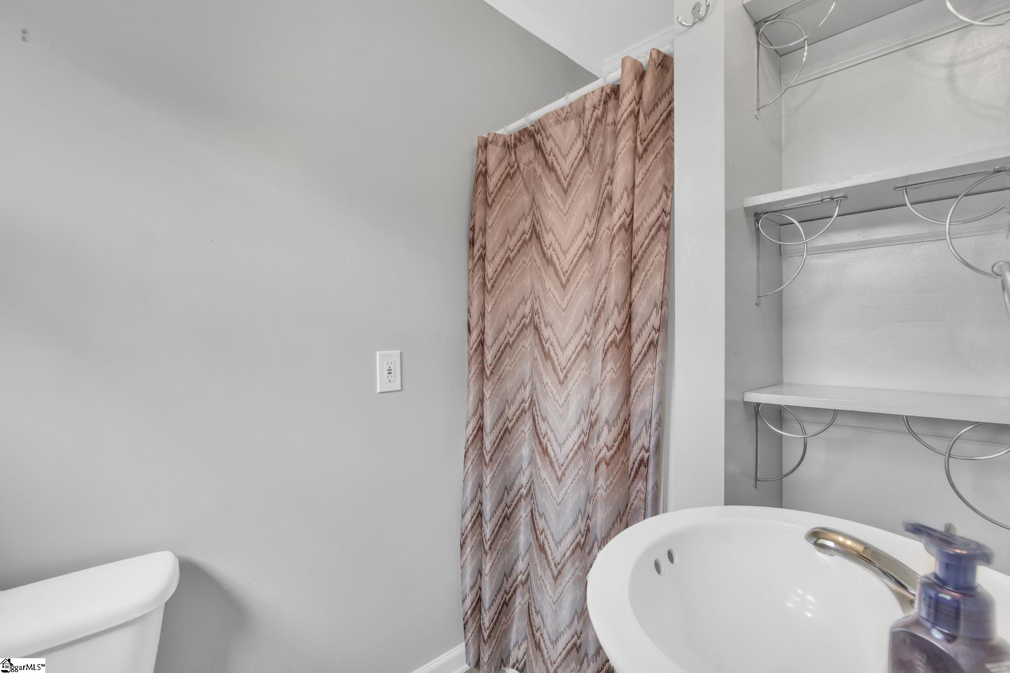 204 Del Norte Road Greenville, SC 29615 - Photo 17 of 35 Gallery Image 17