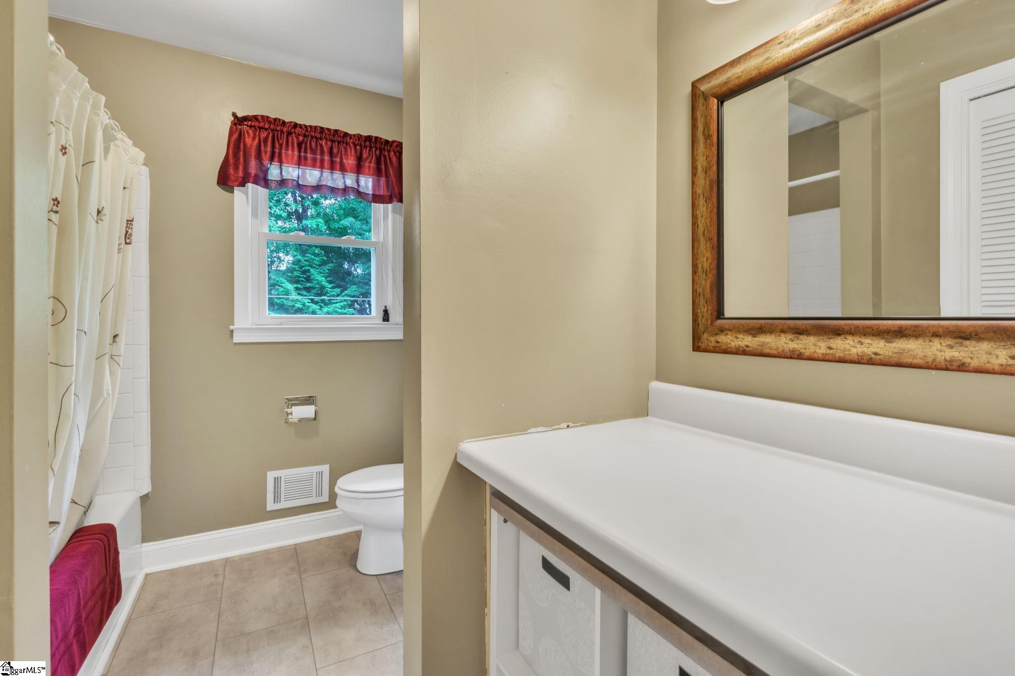 204 Del Norte Road Greenville, SC 29615 - Photo 20 of 35 Gallery Image 20