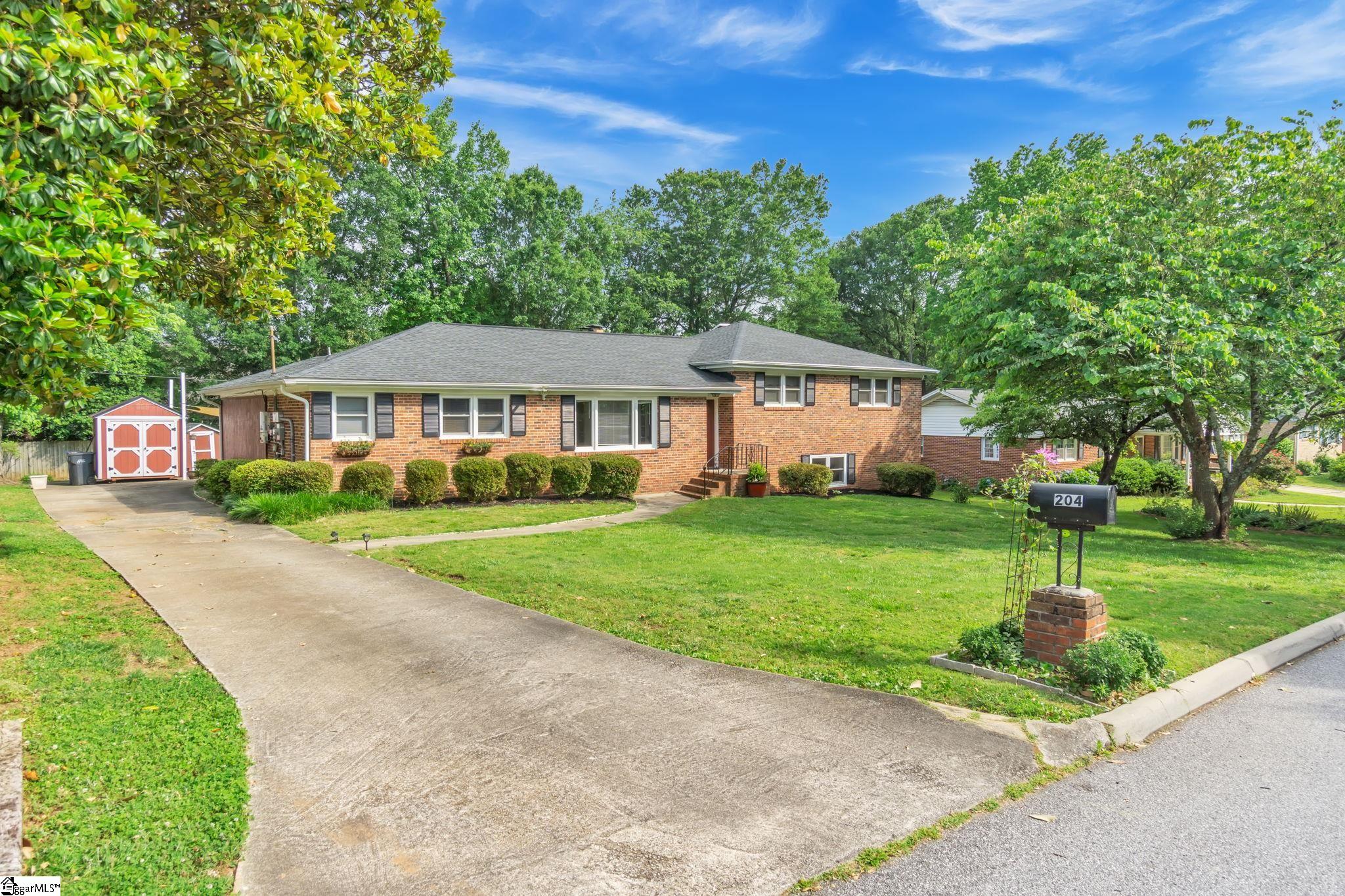 204 Del Norte Road Greenville, SC 29615 - Photo 2 of 35 Gallery Image 2