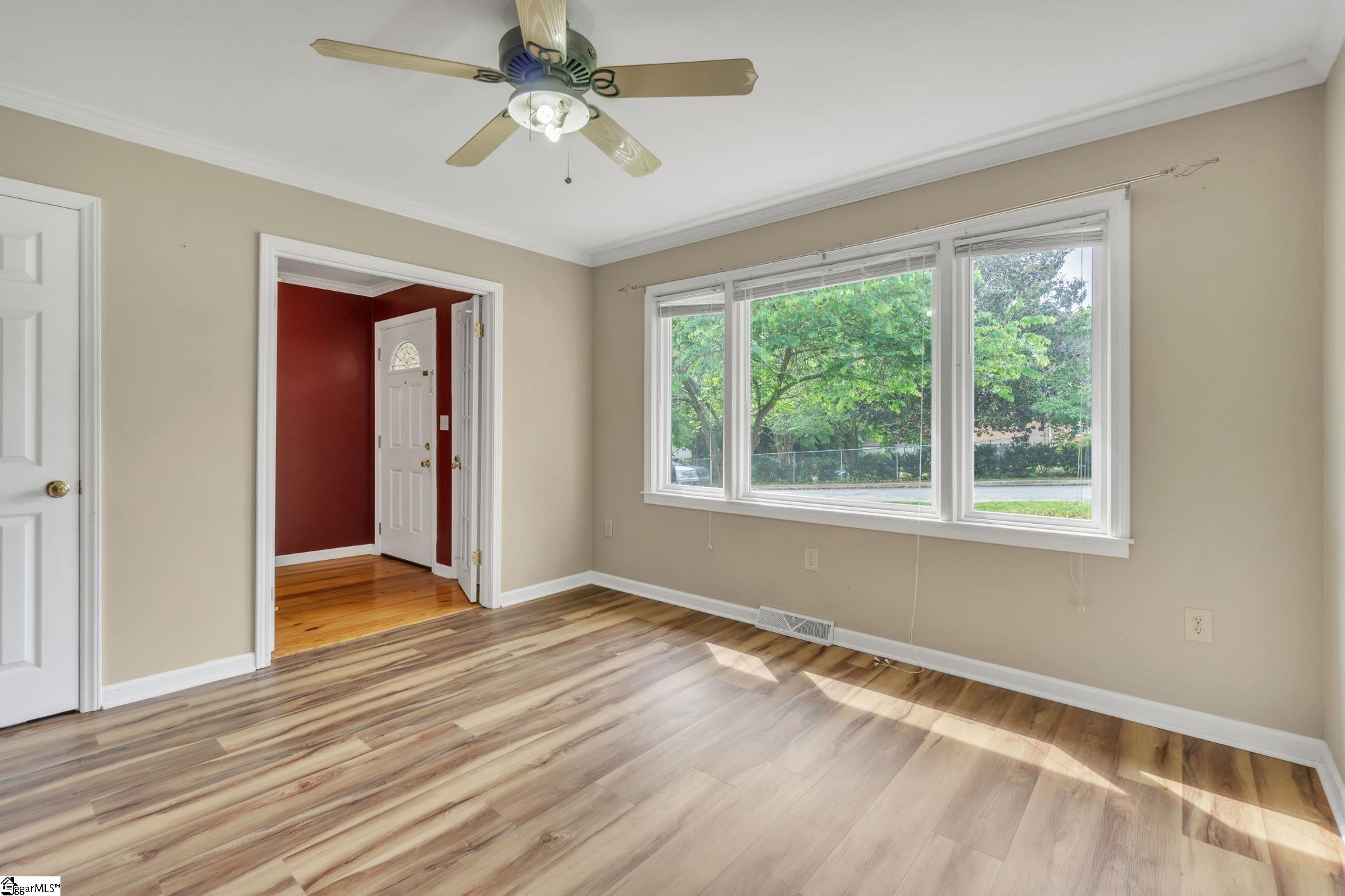 204 Del Norte Road Greenville, SC 29615 - Photo 4 of 35 Gallery Image 4