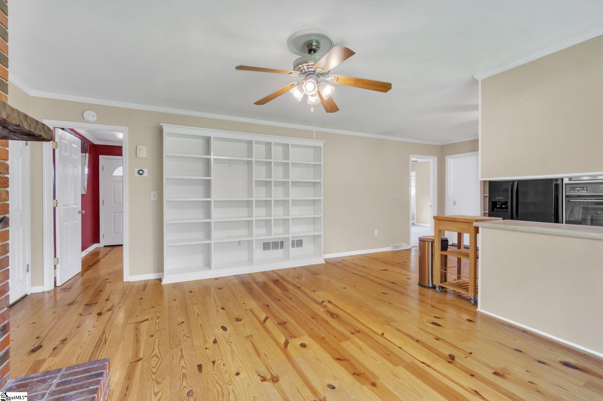 204 Del Norte Road Greenville, SC 29615 - Photo 8 of 35 Gallery Image 8