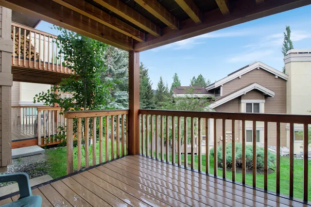 $975,000 | 2778 Sunburst Condo Drive, Sun Valley, ID 83353