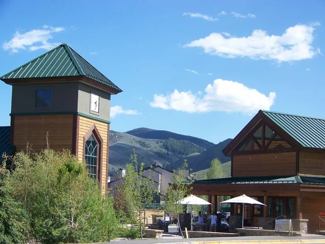 $975,000 | 2778 Sunburst Condo Drive, Sun Valley, ID 83353