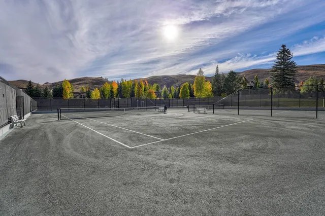 $975,000 | 2778 Sunburst Condo Drive, Sun Valley, ID 83353