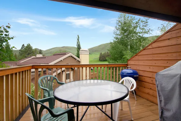 $949,500 | 2778 Sunburst Condo Drive, Sun Valley, ID 83353