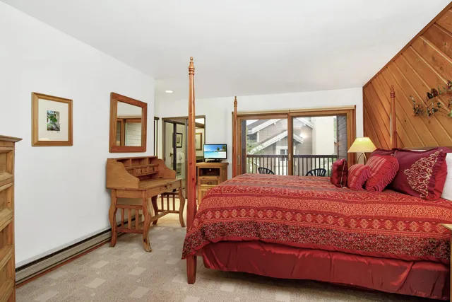 $975,000 | 2778 Sunburst Condo Drive, Sun Valley, ID 83353