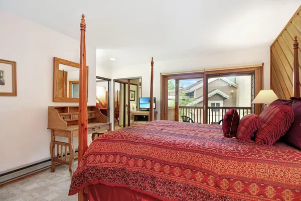 $949,500 | 2778 Sunburst Condo Drive, Sun Valley, ID 83353