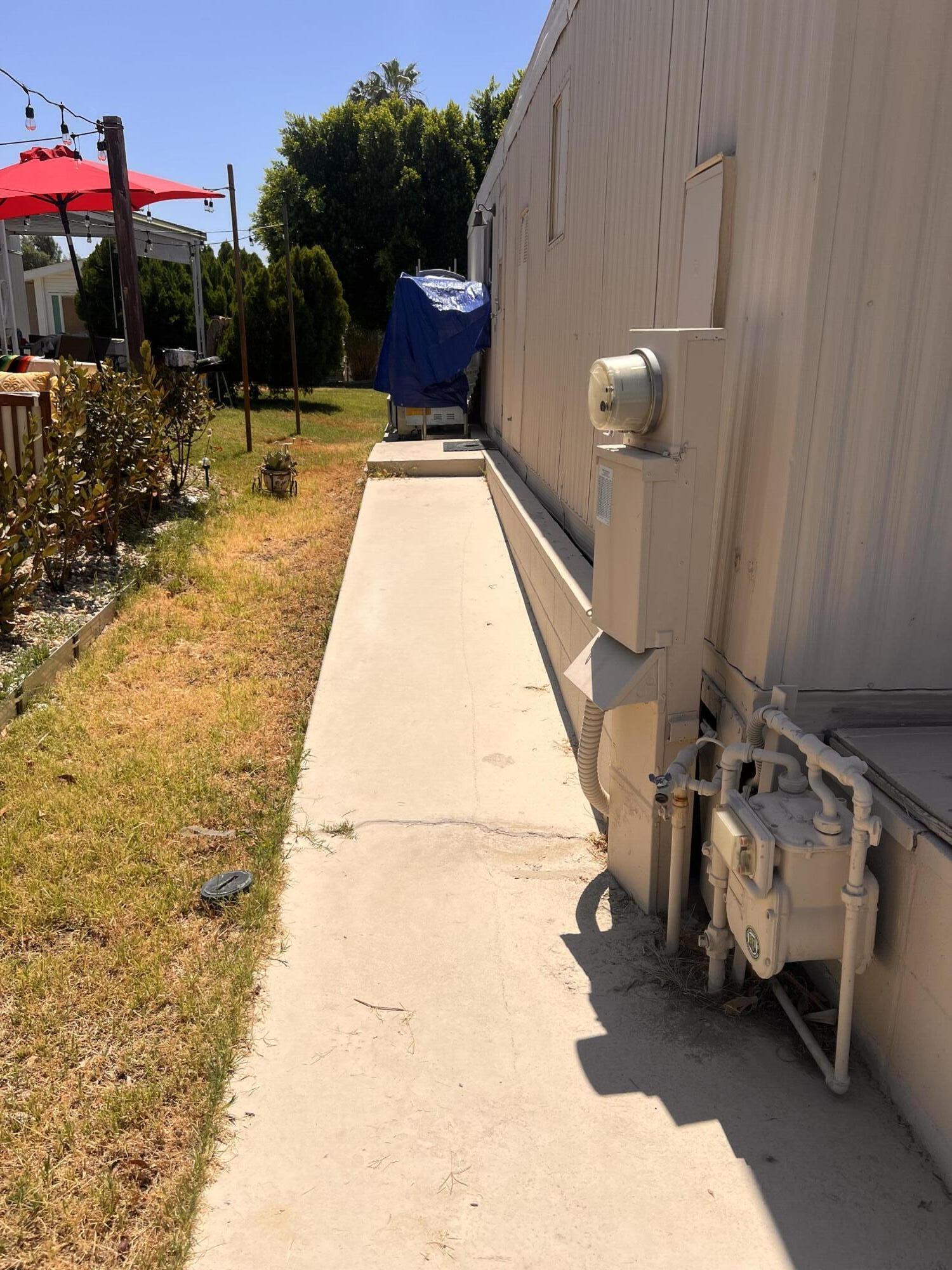 281 Turf Paradise Street Rancho Mirage, CA 92270 - Photo 7 of 19 IMG_5957