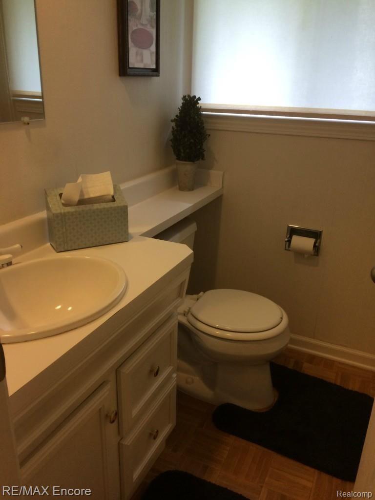 220 Shagbark Drive Rochester, MI 48309 - Photo 23 of 28 6.JPG