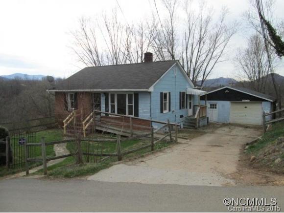 52 Star Ridge Road Canton, NC 28716 - Photo 1 of 18