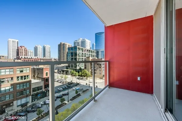 $3,800 | 659 West Randolph Street, Unit 709, Chicago, IL 60661