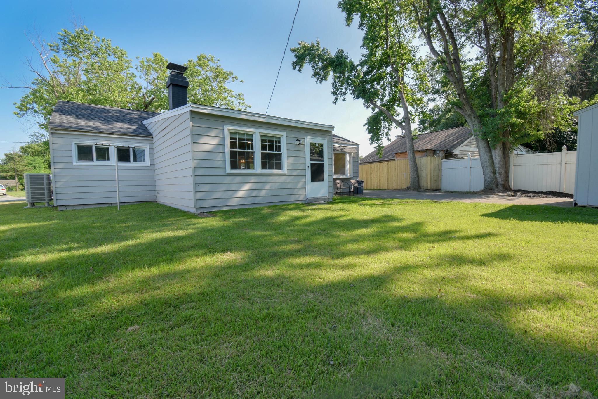 103 Louise Road New Castle, DE 19720 - Photo 14 of 19 Rear