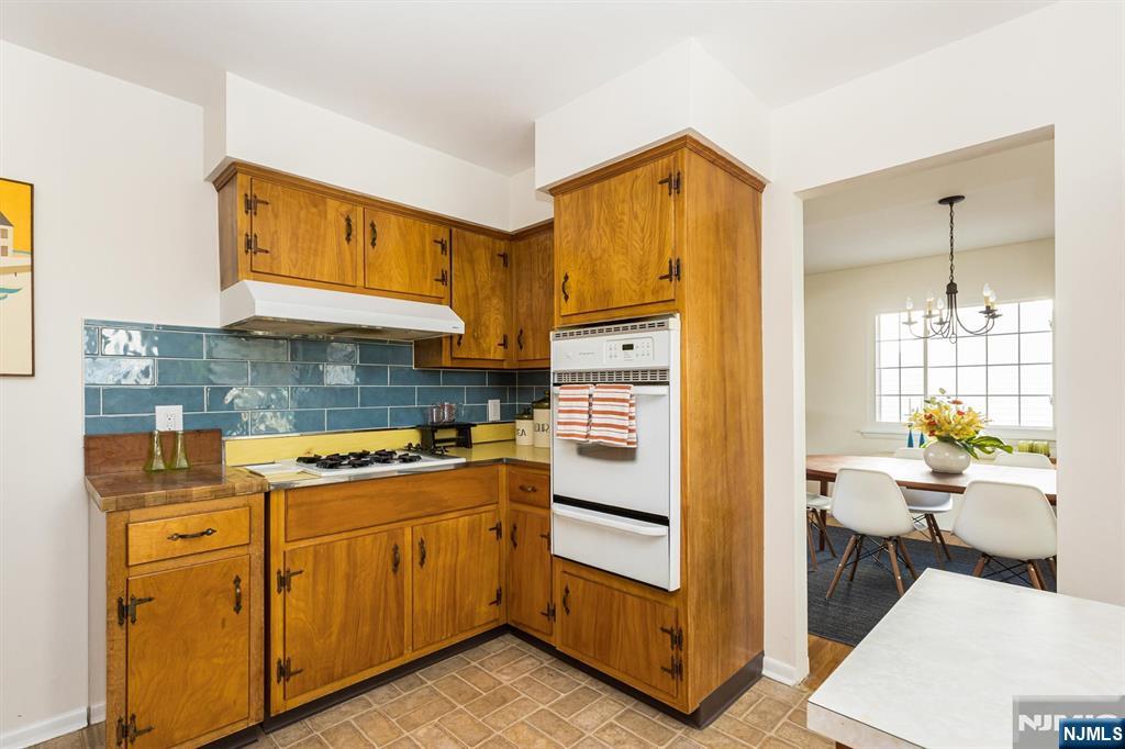 9 Glenfield Road Glen Ridge, NJ 07028 - Photo 27 of 45