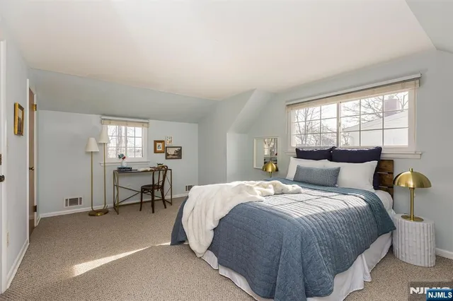 $899,000 | 9 Glenfield Road, Glen Ridge, NJ 07028