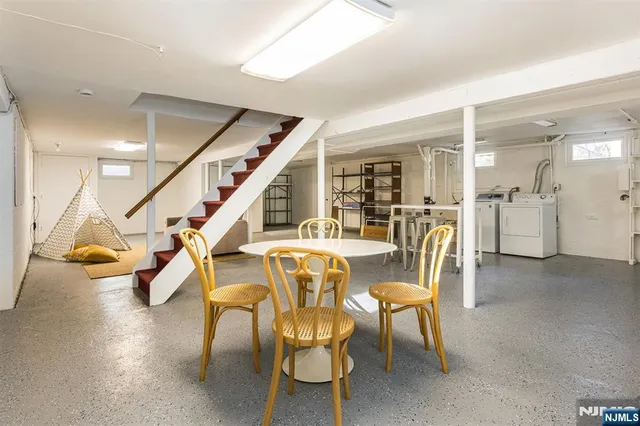 $899,000 | 9 Glenfield Road, Glen Ridge, NJ 07028