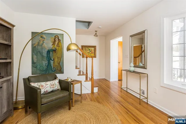 $899,000 | 9 Glenfield Road, Glen Ridge, NJ 07028