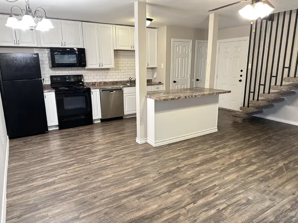 $895 | 4206 17th Street, Unit 4, Lubbock, TX 79416