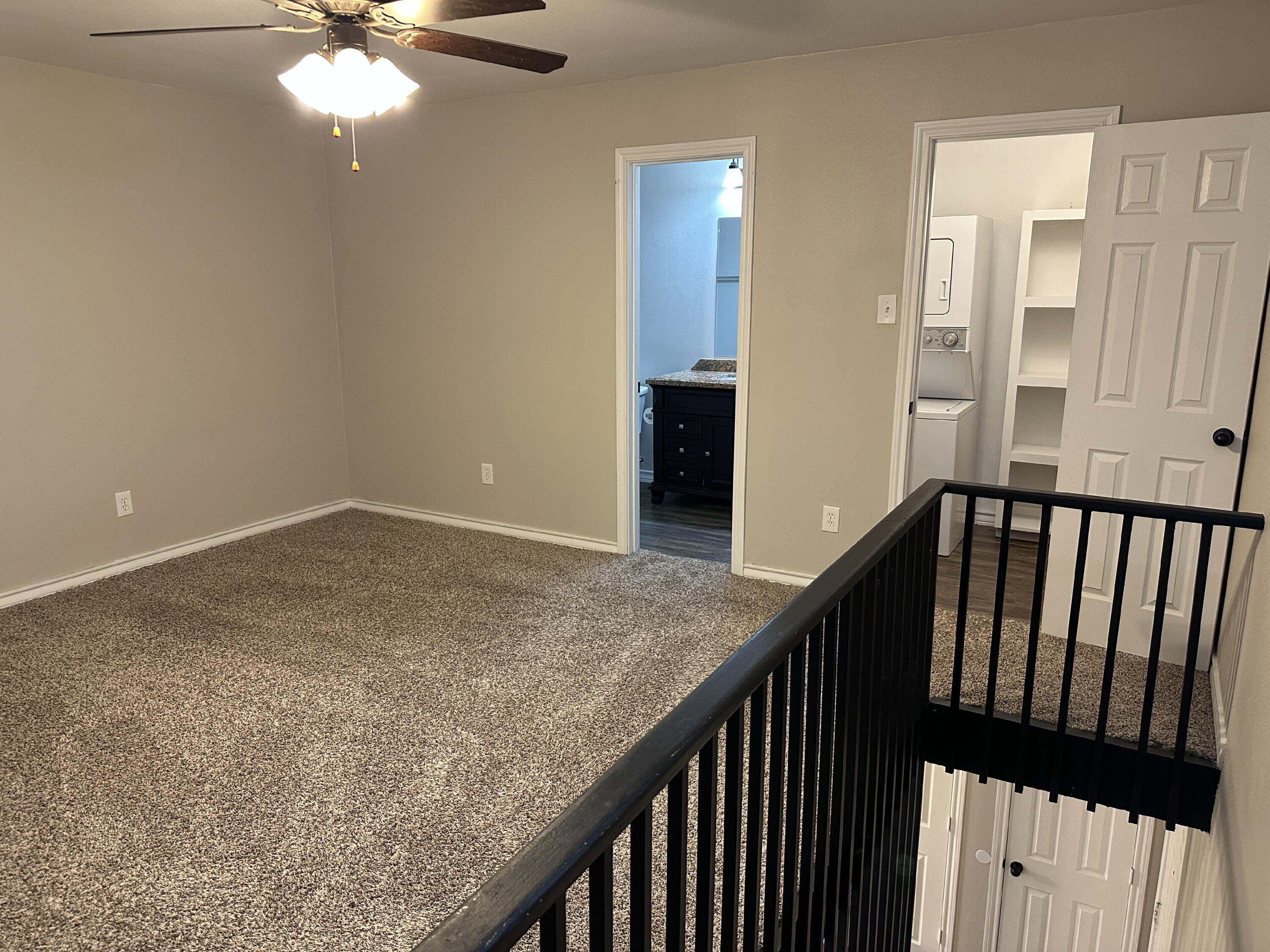 4206 17th Street, Unit 4 Lubbock, TX 79416 - Photo 5 of 9 IMG_3544