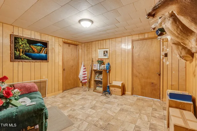 $350,000 | 186 Ridgewood Drive, Fort Blackmore, VA 24250