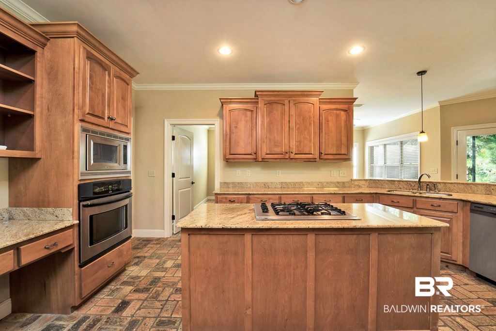 133 Sandy Shoal Loop Fairhope, AL 36532 - Photo 8 of 30 Kitchen