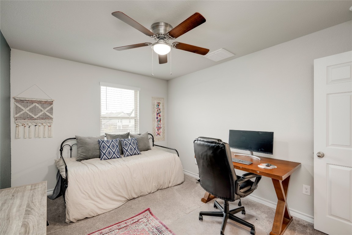 11813 Caithness Way Austin, TX 78653 - Photo 18 of 40