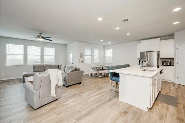 $2,300 | 11813 Caithness Way, Austin, TX 78653