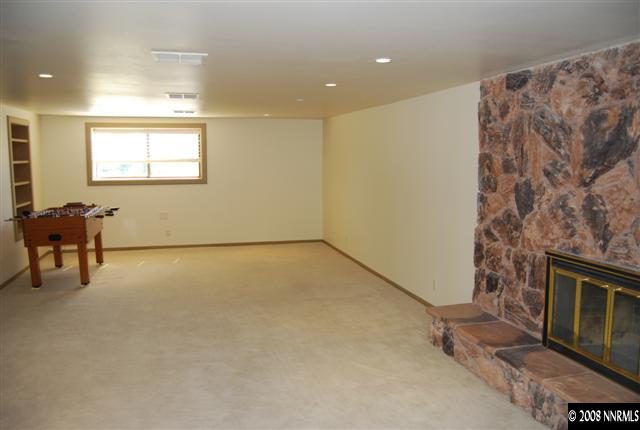 2570 Spinnaker Drive Reno, NV 89519 - Photo 7 of 9 an empty room with windows