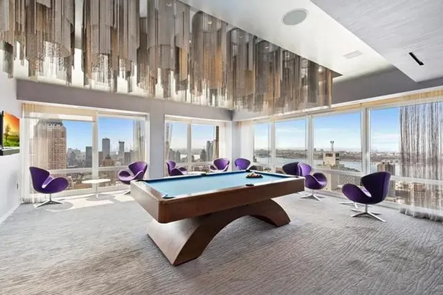 $4,600 | 322 West 57th Street, Unit 48F | Hell's Kitchen