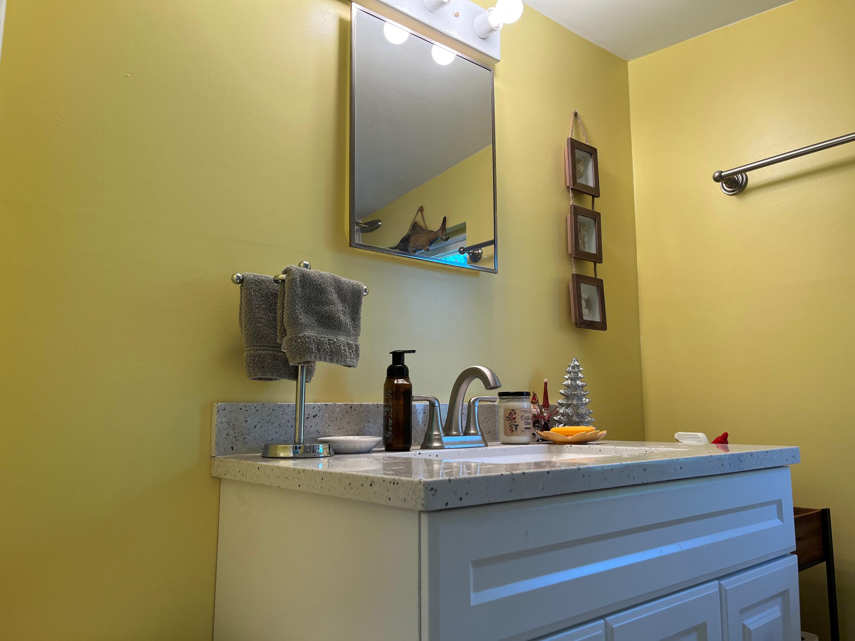 11516 Okeechobee Road Fort Pierce, FL 34945 - Photo 22 of 27 Bath