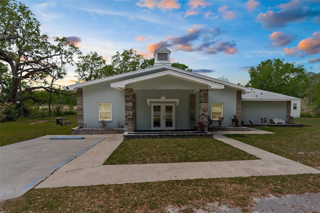 14231 Old Mission Road Dade City, FL 33525 - Photo 1 of 1 Gallery Image 1