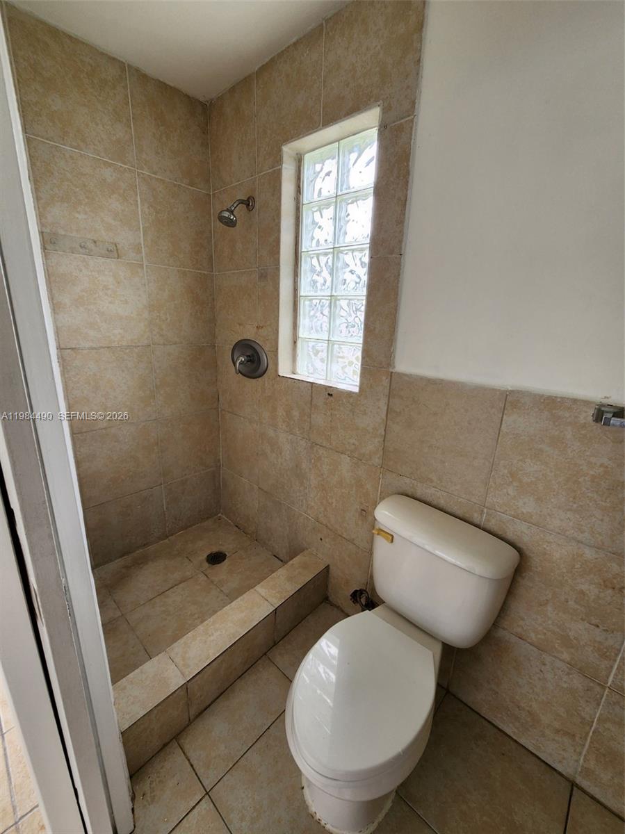 1528 S Avenue South Riviera Beach, FL 33404 - Photo 8 of 14