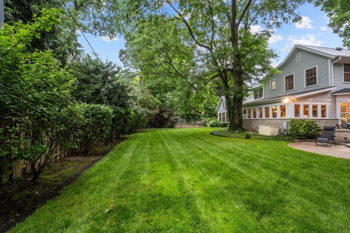 644 Beaver Road Glenview, IL 60025 - Photo 6 of 65