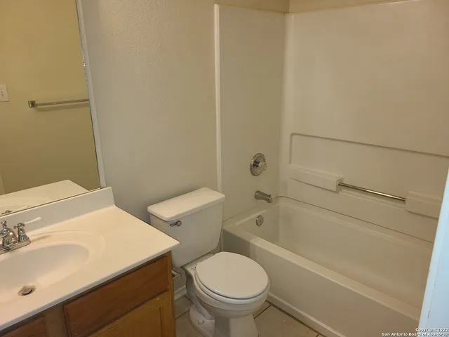 $1,600 | 7207 Painter Way, San Antonio, TX 78240