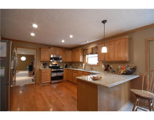 215 Breeding Hill Road Smock, PA 15480 - Photo 4 of 18 Kitchen.