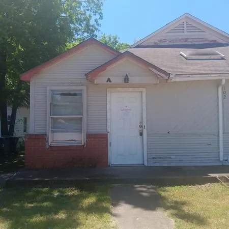 $800 | 120 West Heron Street, Denison, TX 75021